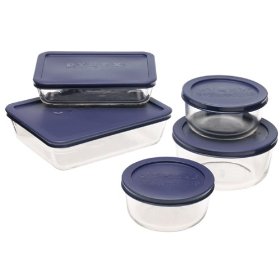 Glass food storage container set.